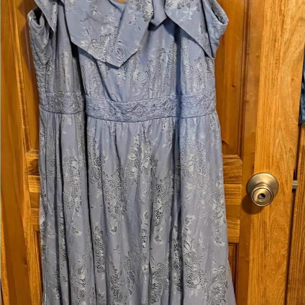 Torrid Elegant Blue Lace Dress size 4